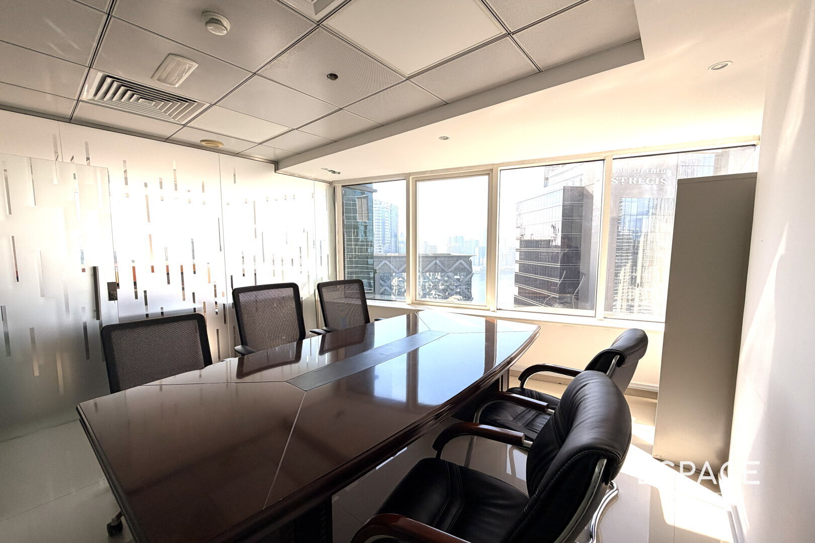 Prime Location| Vacant | Fitted