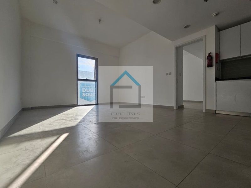 High-Floor 1BR Apartment with Stunning Pool View