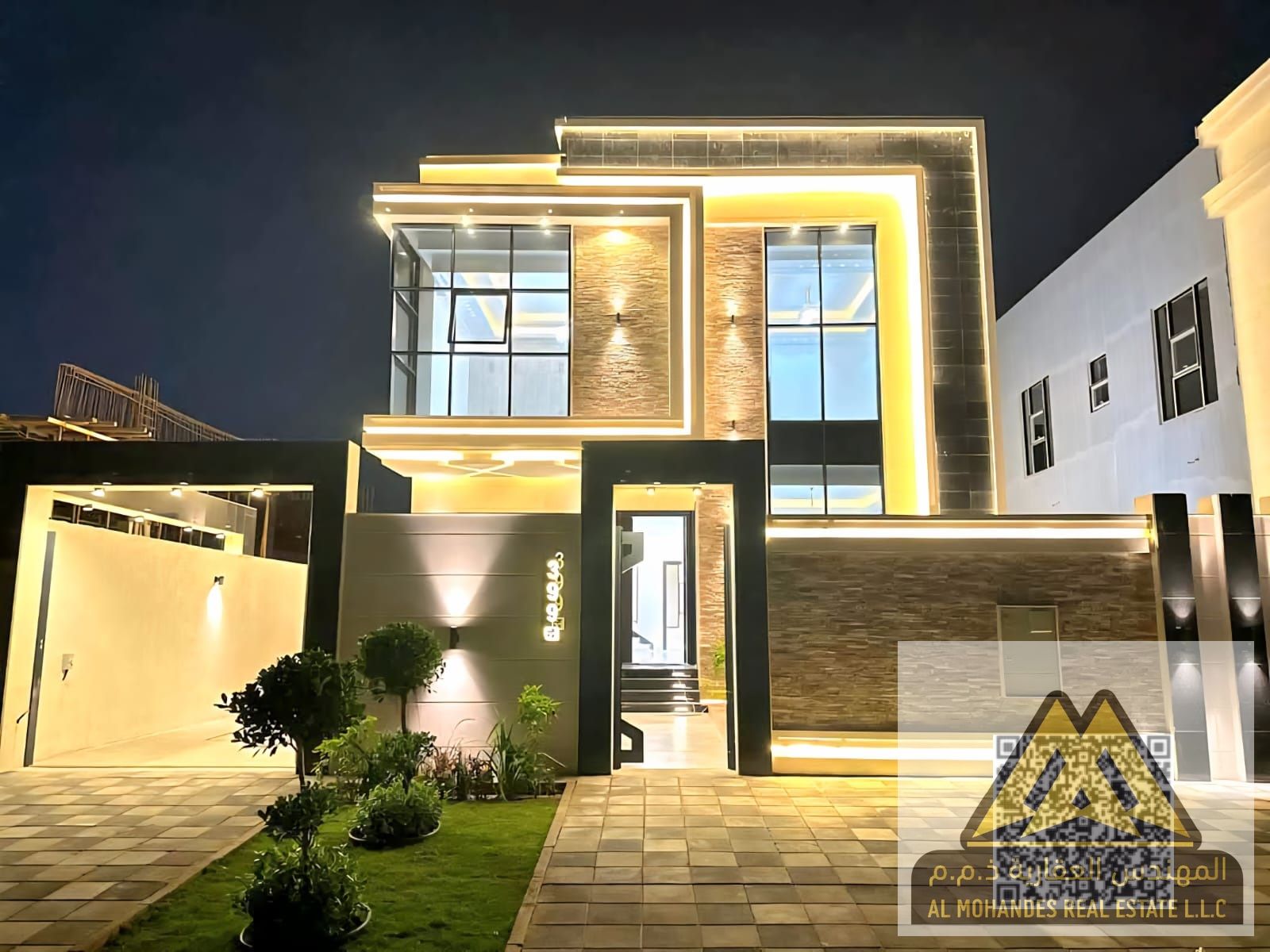 Villa for sale in Al Yasmeen area, Ajman, in a prime location directly behind the park and close to the Al Rahmaniya entrance in Sharjah. Ideal for lu