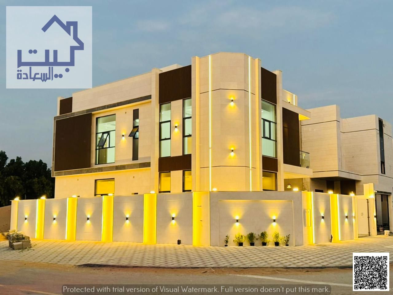 **For sale: Corner villa in Al Helio 2, Ajman, 2 floors + roof, strategic location near Sheikh Mohammed Bin Zayed Rd, freehold for all nationalities,