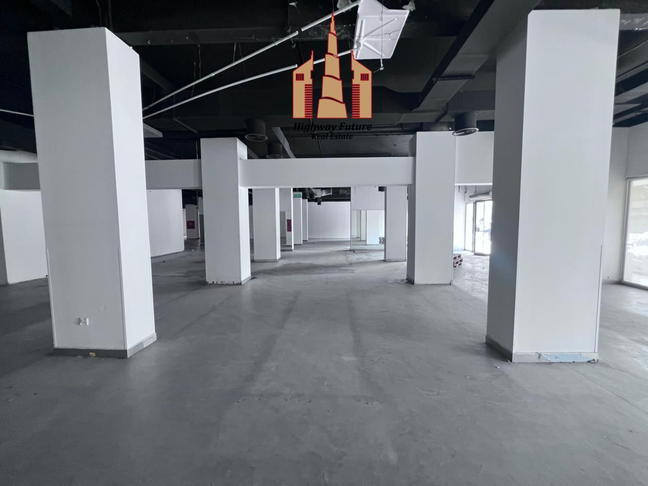 Massive 7,000 Sq. ft Showroom | Perfect for Big Brands & Showrooms