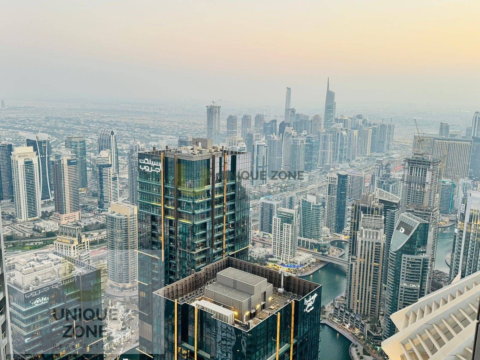 Duplex Apt | Marina skyline view | High Floor