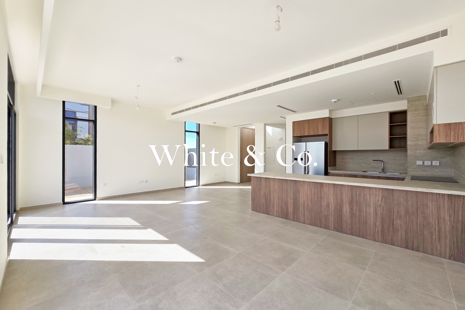 4BR G+1 TH | Close to Park | Single Row