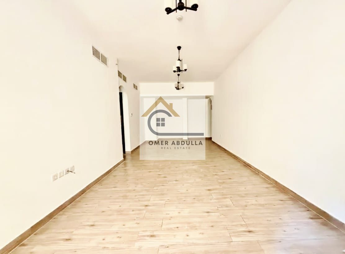 12 CHEQUE PAYMENT ACCEPTED ~ WARDROBE MASTER ROOM ~ COVERED PARKING