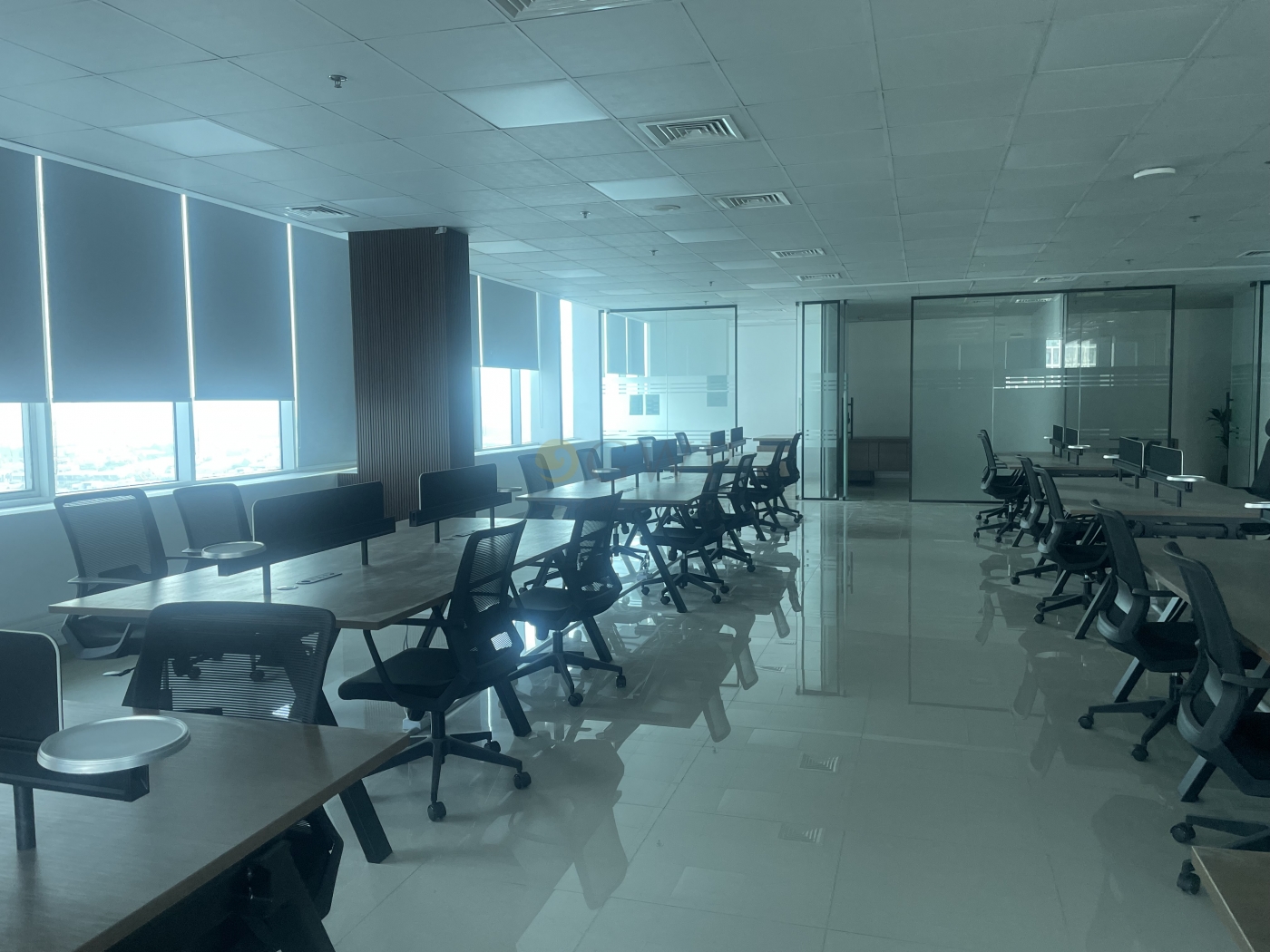 Spacious |Fitted |Furnished |Access to Al Khail Rd