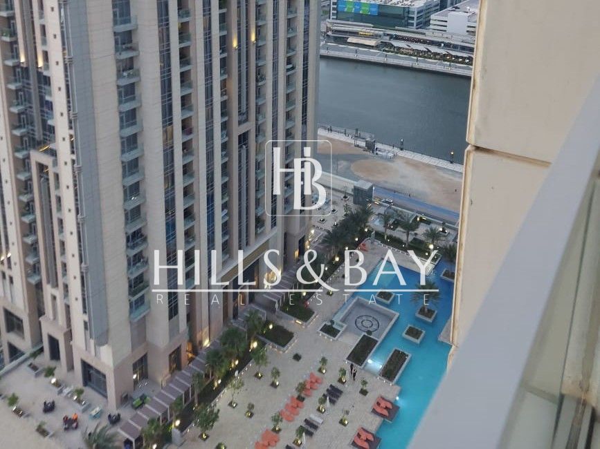 Fully Furnished |Amna Tower| Pool & Canal View