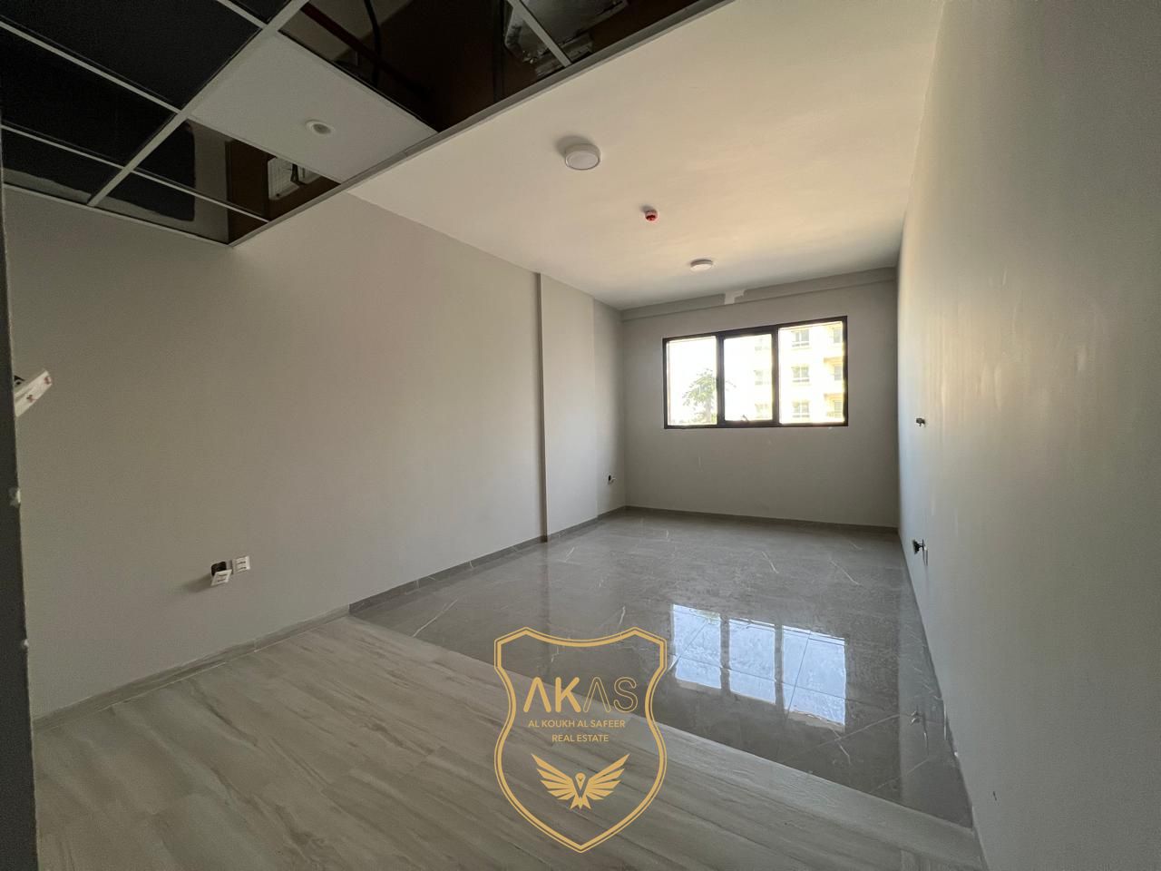 BRAND NEW/LUXURIOUS/1BHK WITH BALCONY/ FAMILY AREA/ JUST 42K