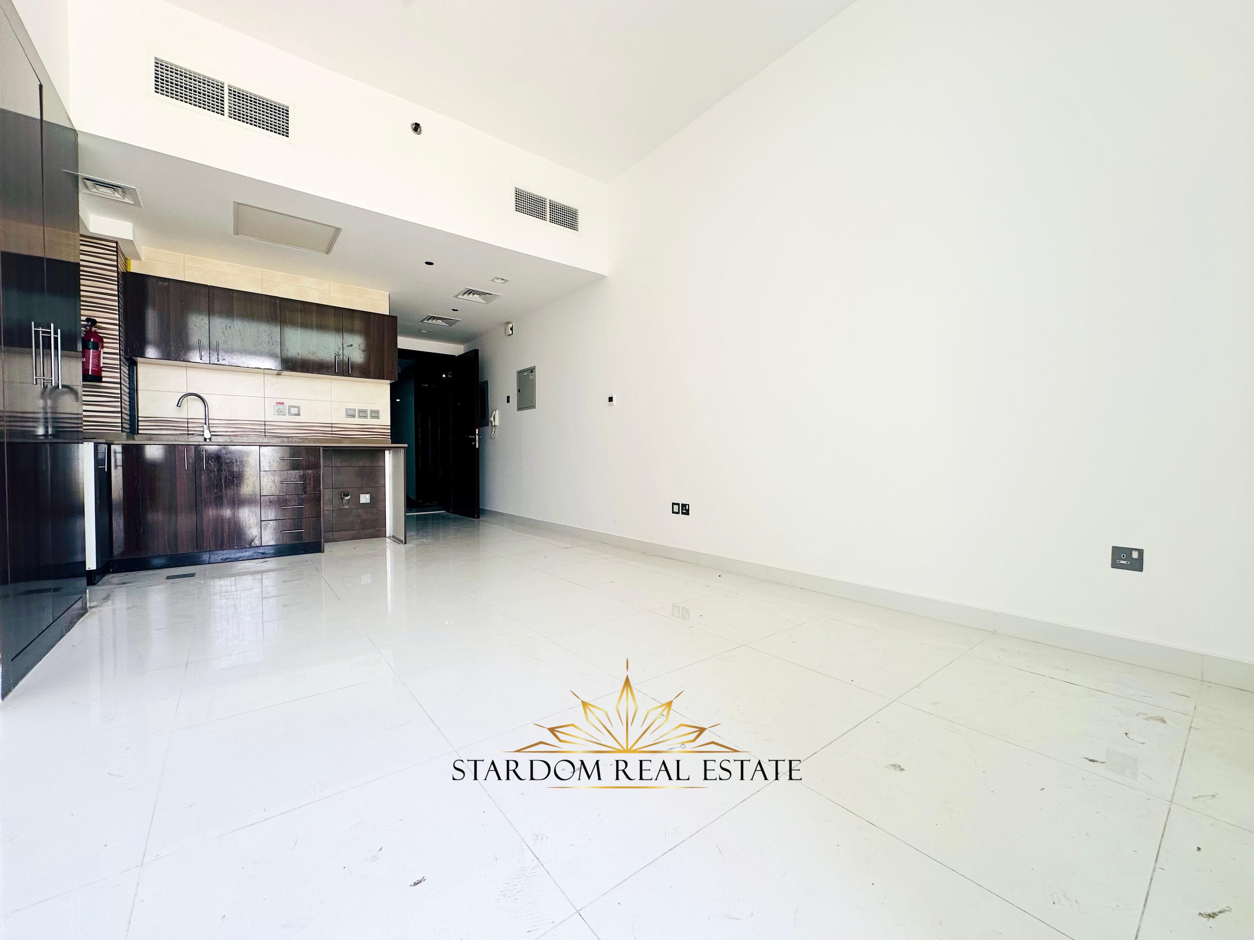 STUDIO | SPACIOUS LAYOUT | VACANT