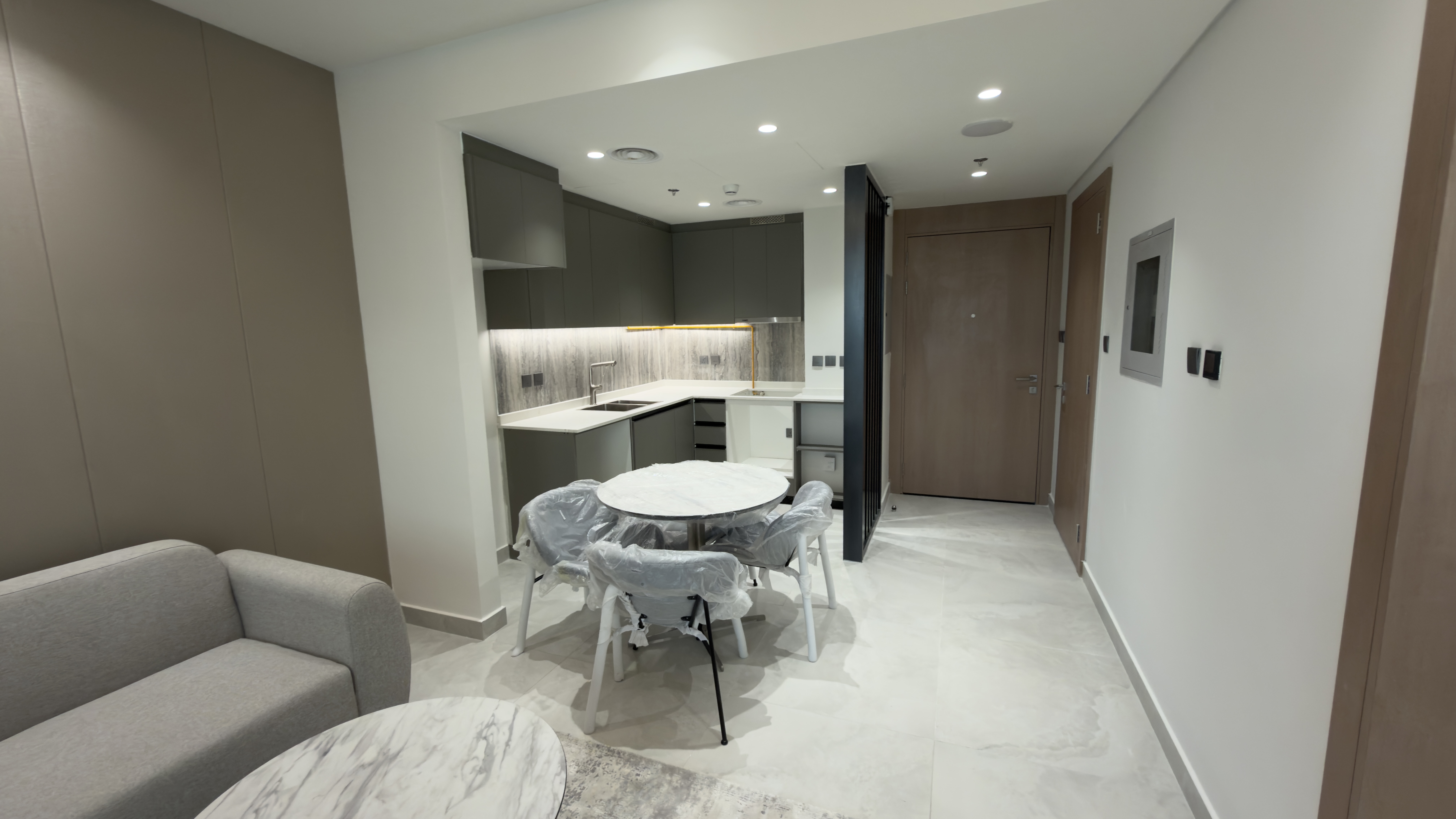 luxurious 1 bed for sale in cloud tower A