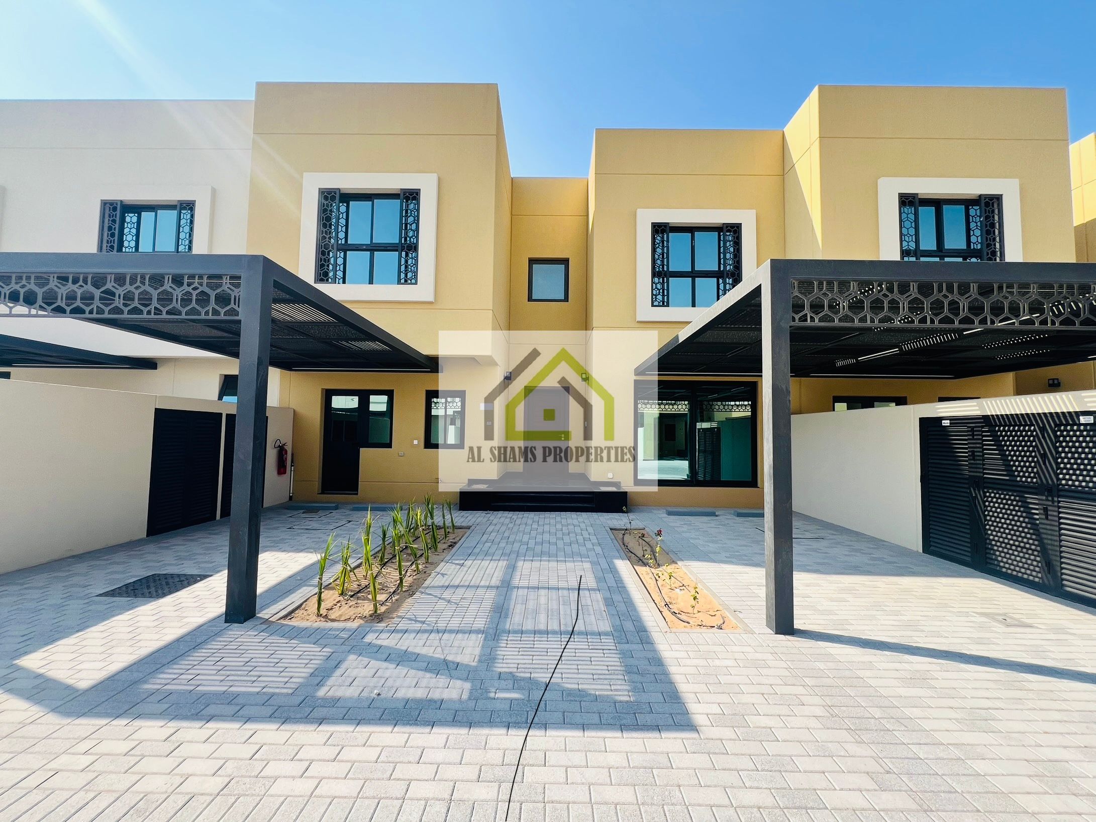 Brand New 4BedRoom | 2 Majlis + 2 Kitchen | Ready To Move 4 Payment