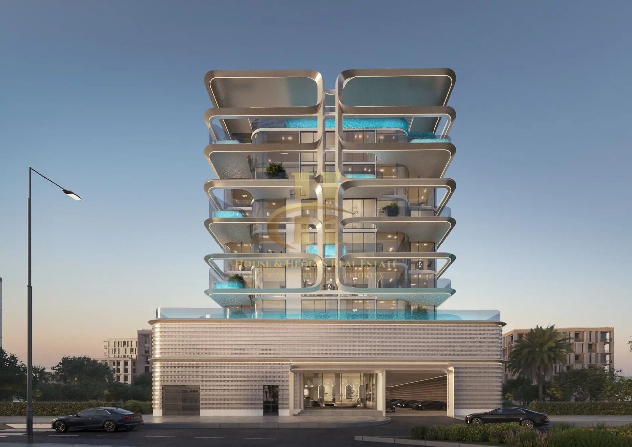Open Horizon Views | Prime Waterfront Living