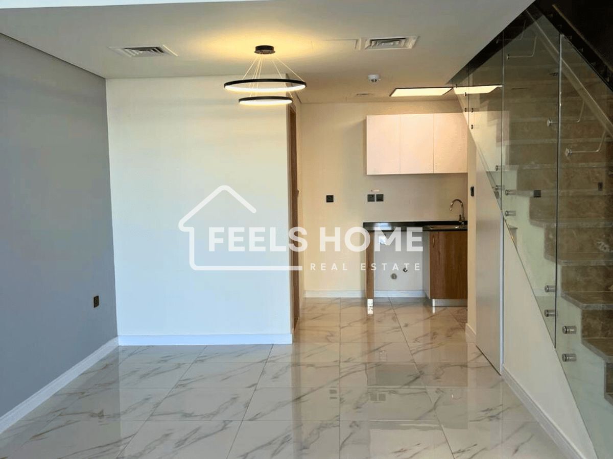 Corner 1BR Loft Townhouse | Near Pool & Gym | Rukan | 891 Sqft