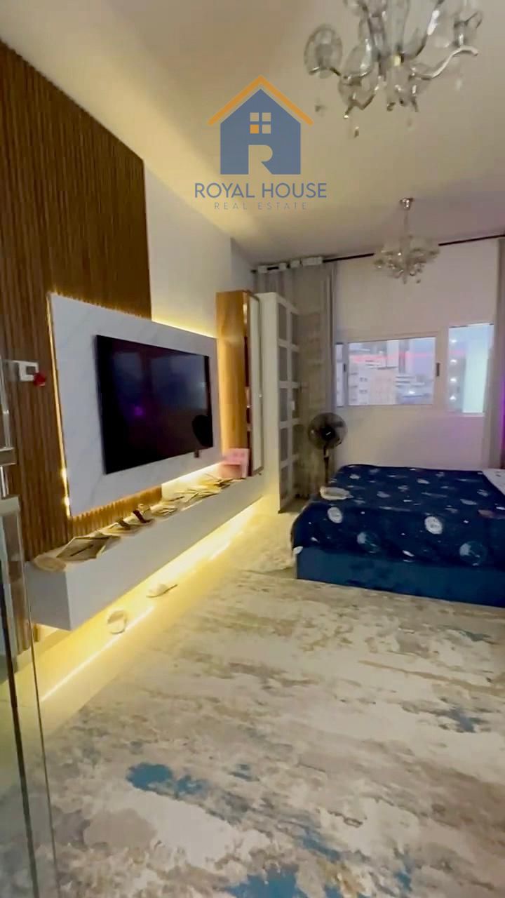 Three rooms and a hall, super finishing