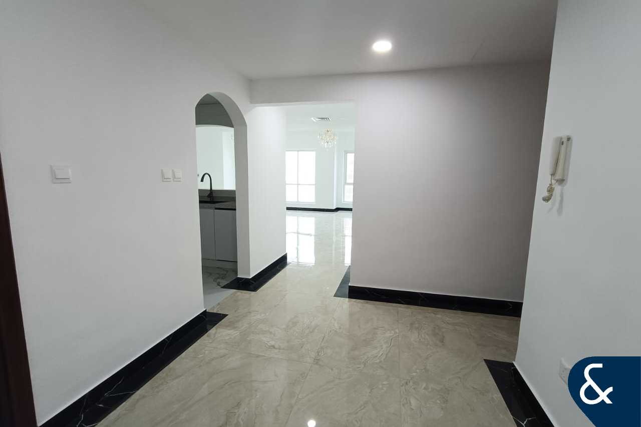High floor | 2 beds + maids | Large layout