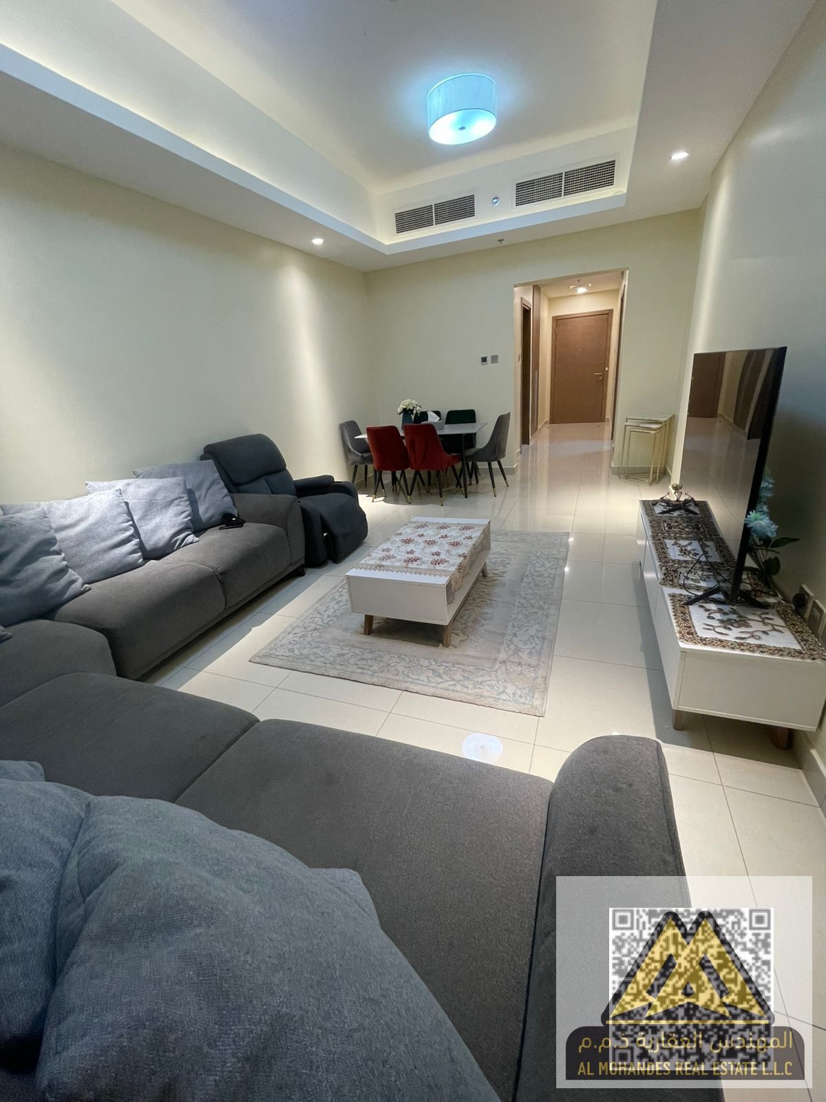One bedroom and living room apartment for annual rent in Gulf Tower, Block B