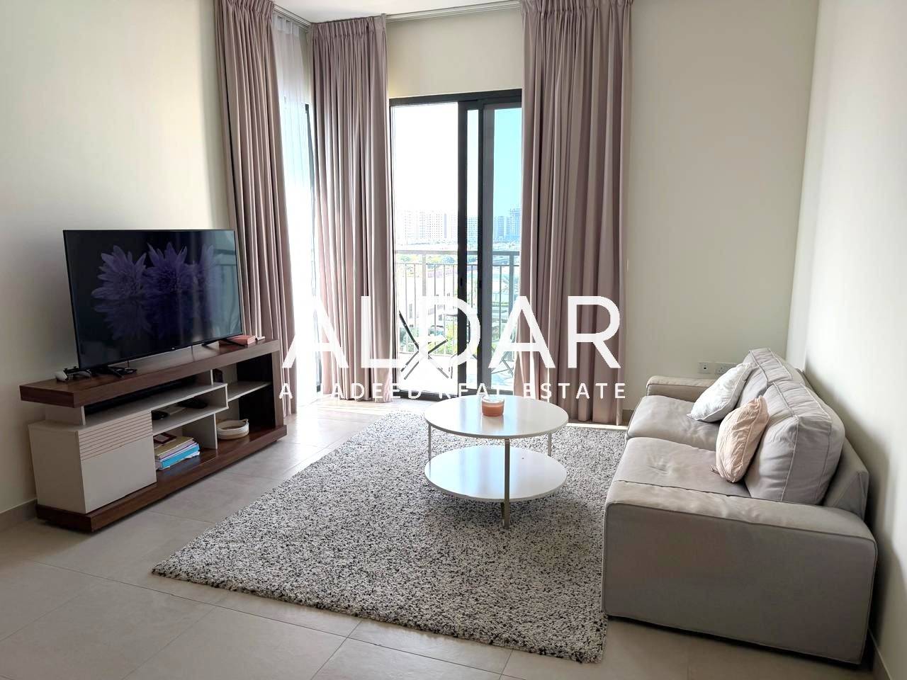 Pool View | Corner Unit | Modern Finishes