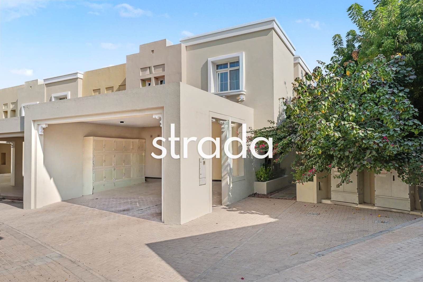 Exclusive | Fully Upgraded End Unit | Large Plot