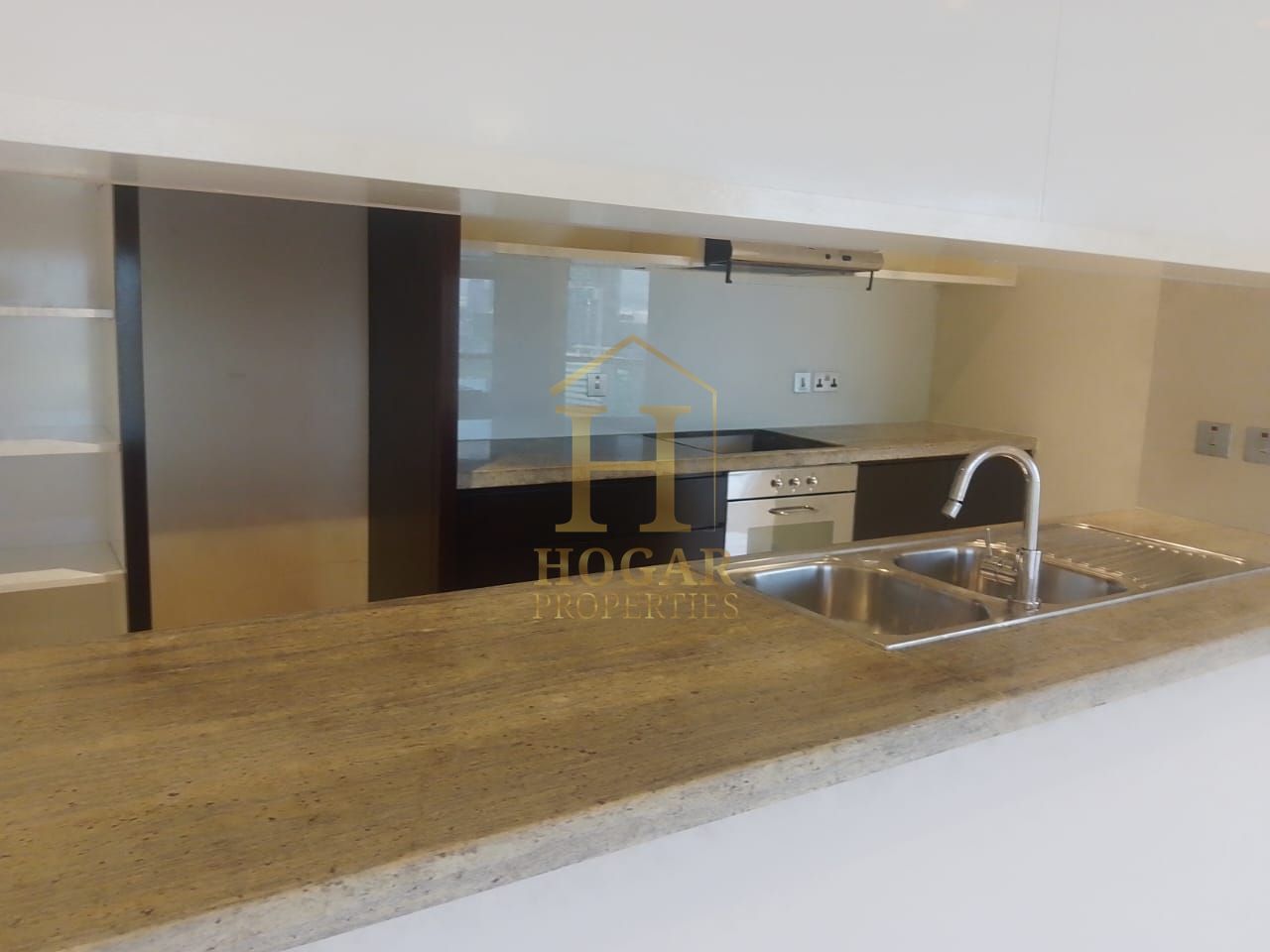Unfurnished | Ready to move in | Prime Location