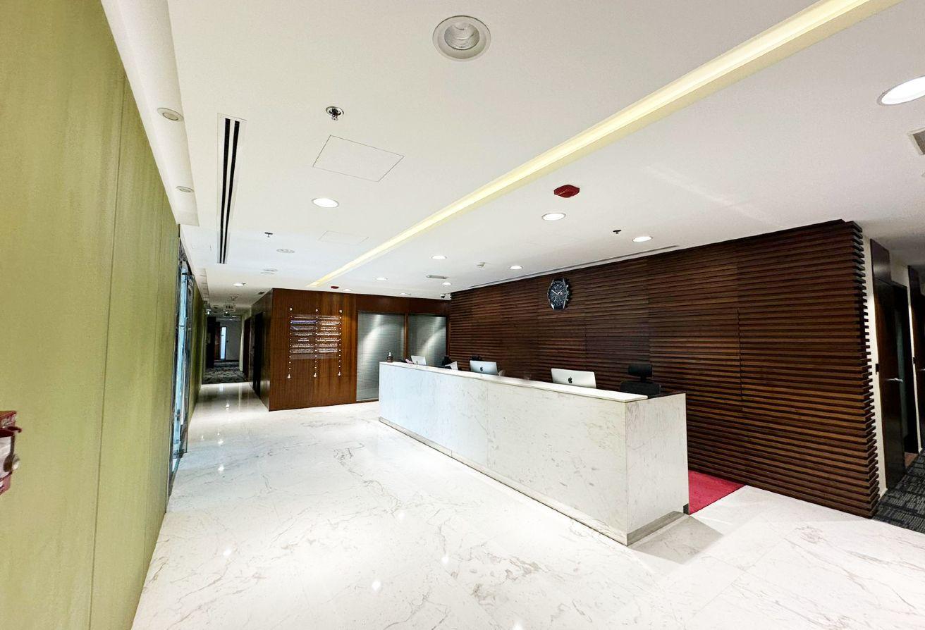 Investors Deal | 12 Parkings | Modern Office Space