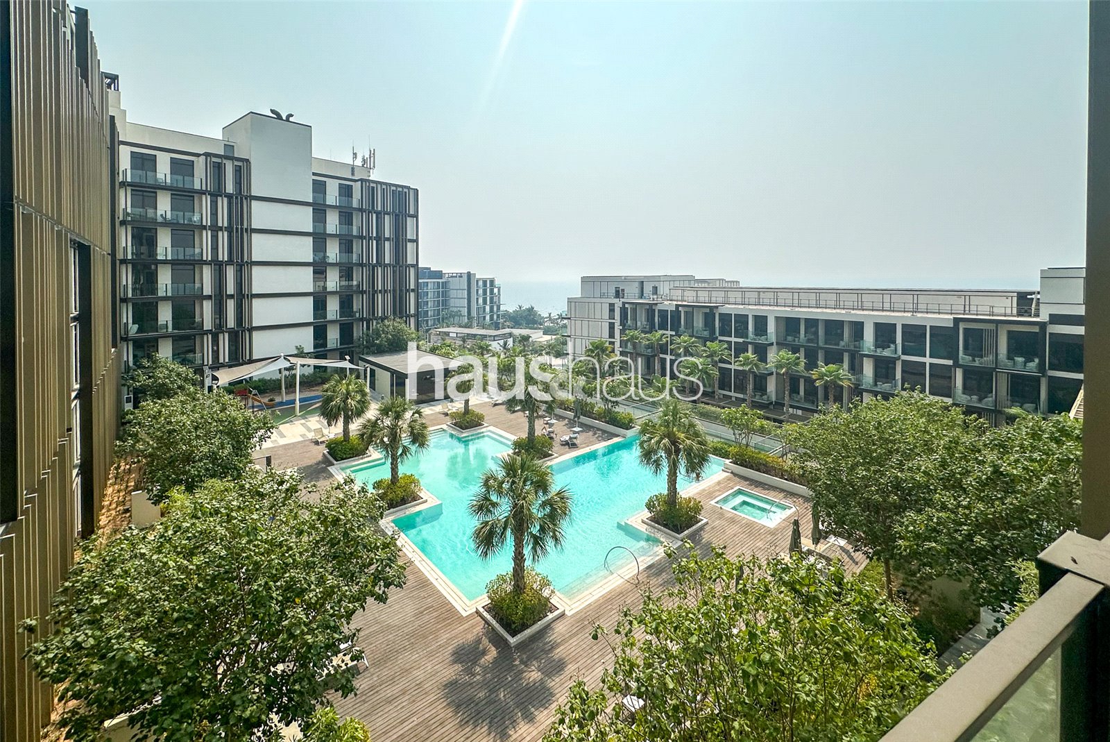 Bills included | Fully furnished | Pool view