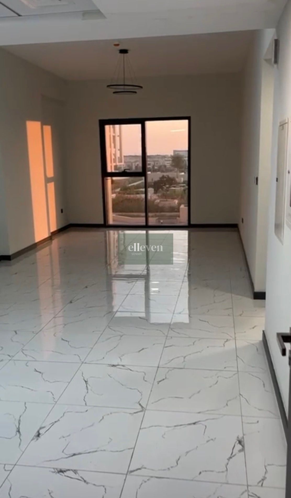 2 bedroom / multiple cheques available / Vacant form 10th Febuary / Balcony / Amazing Community /