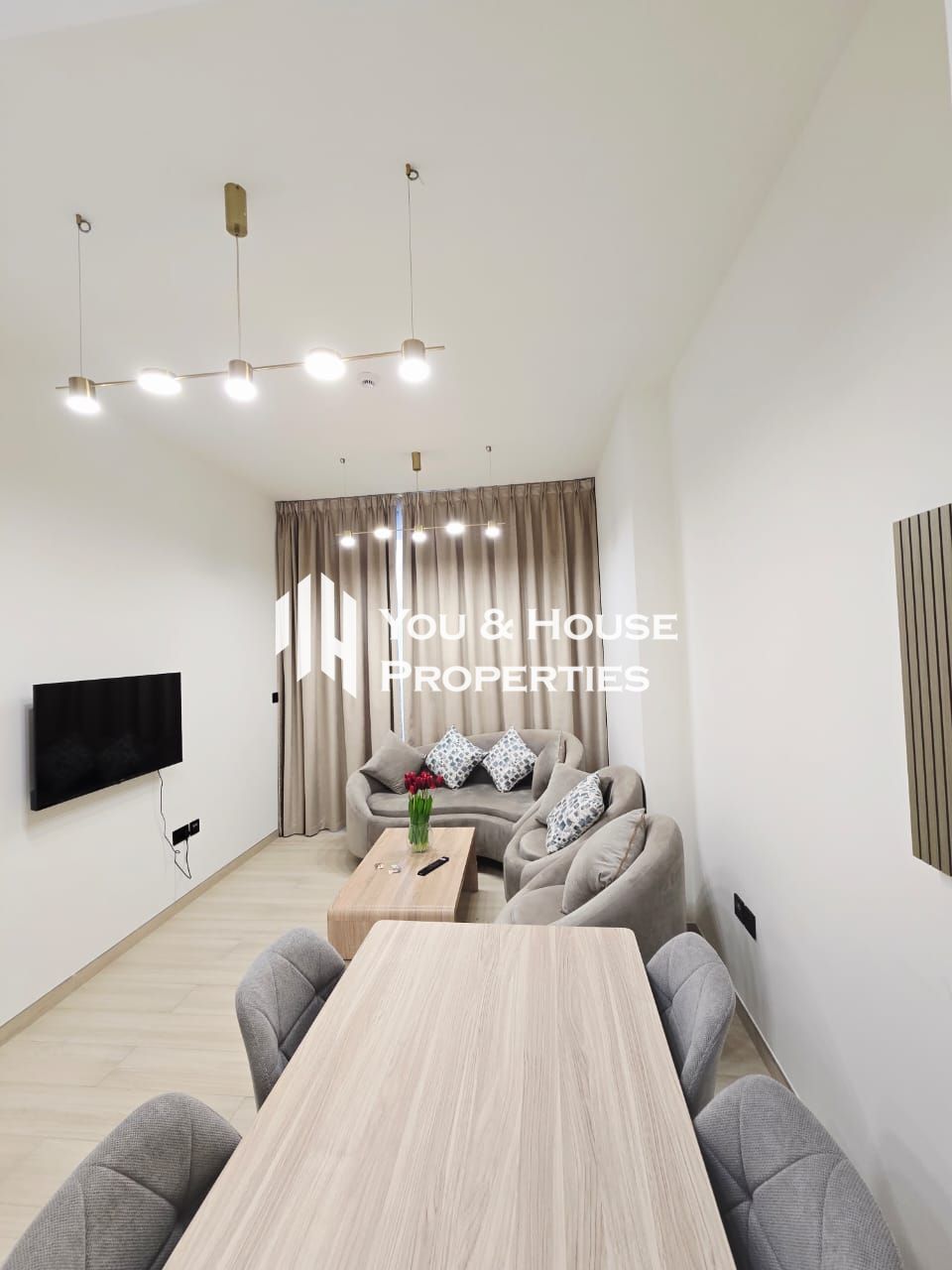 Fully Furnished 1BR Apartment I Bright Interior I Prime Location