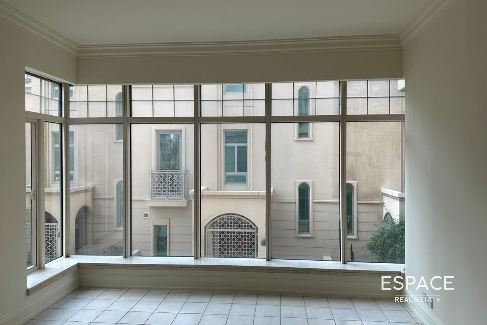 Vacant- Huge Unit Size - Low Floor