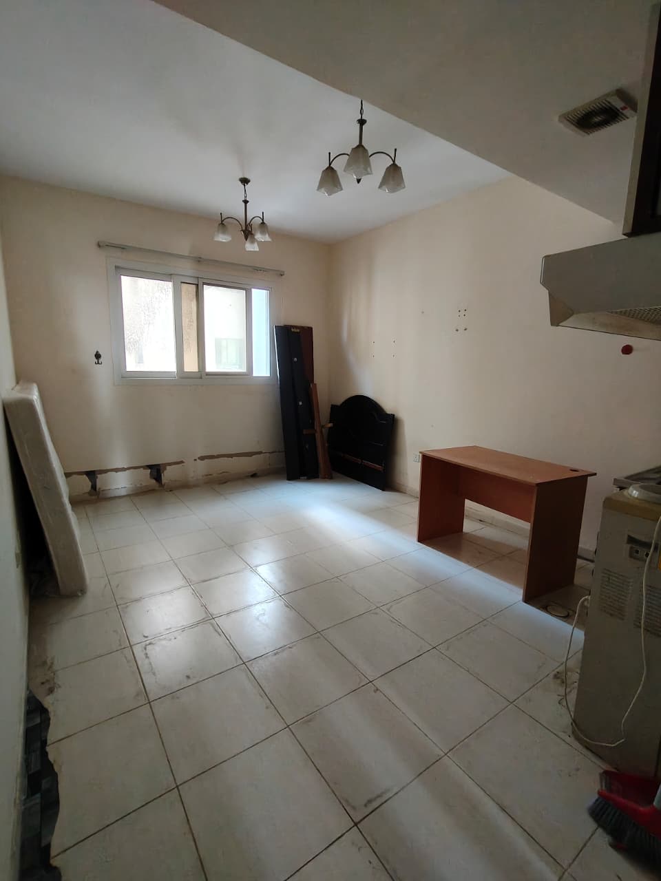 Spacious studio apartment for rent in Al rolla | Suitable for family accommodation