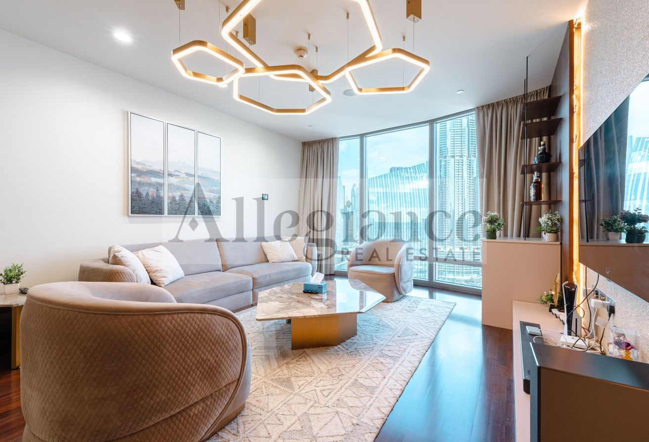 Luxurious 2-BR | Vacant I Distress | Furnished