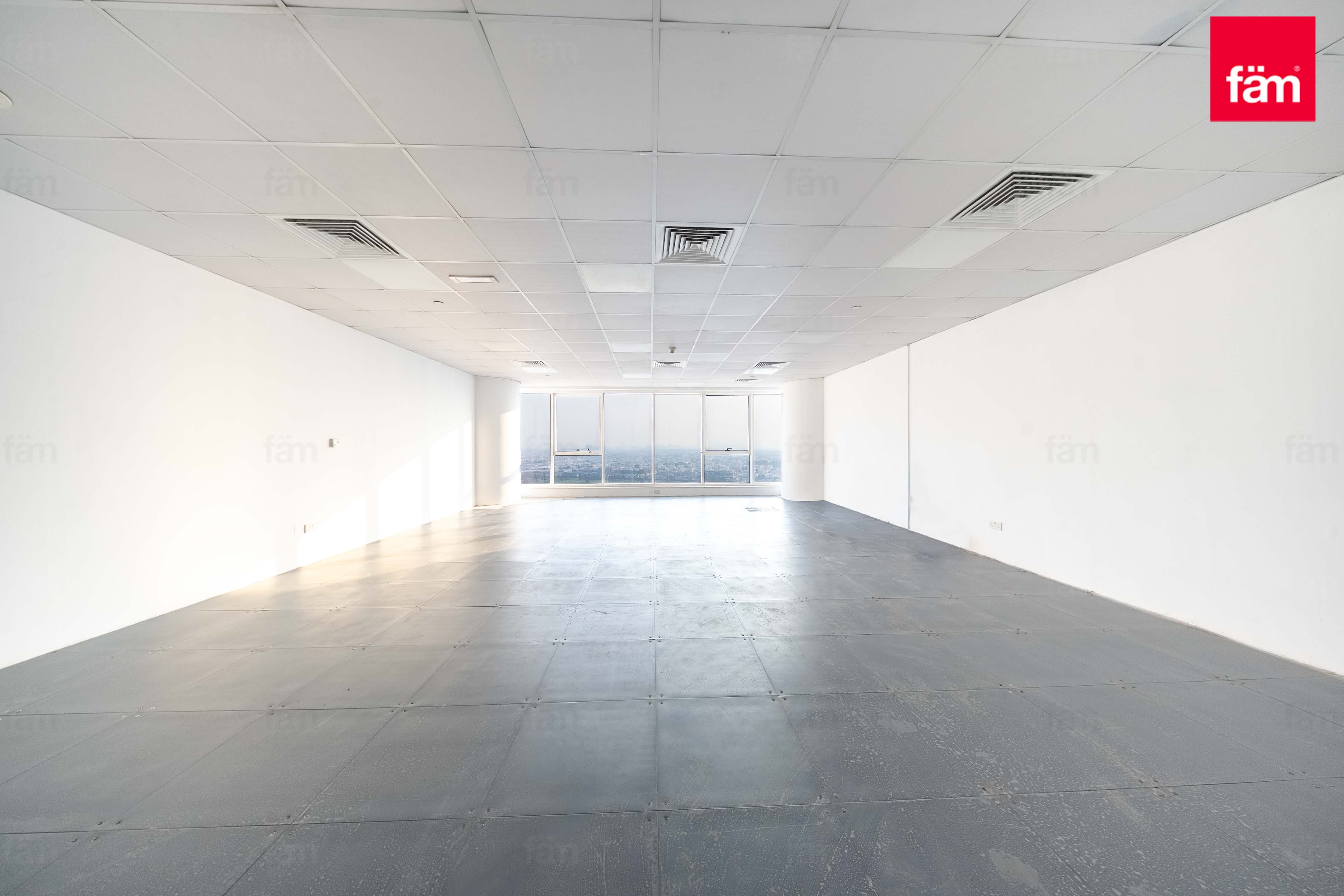 Semi Fitted / Mid Floor / Open Views