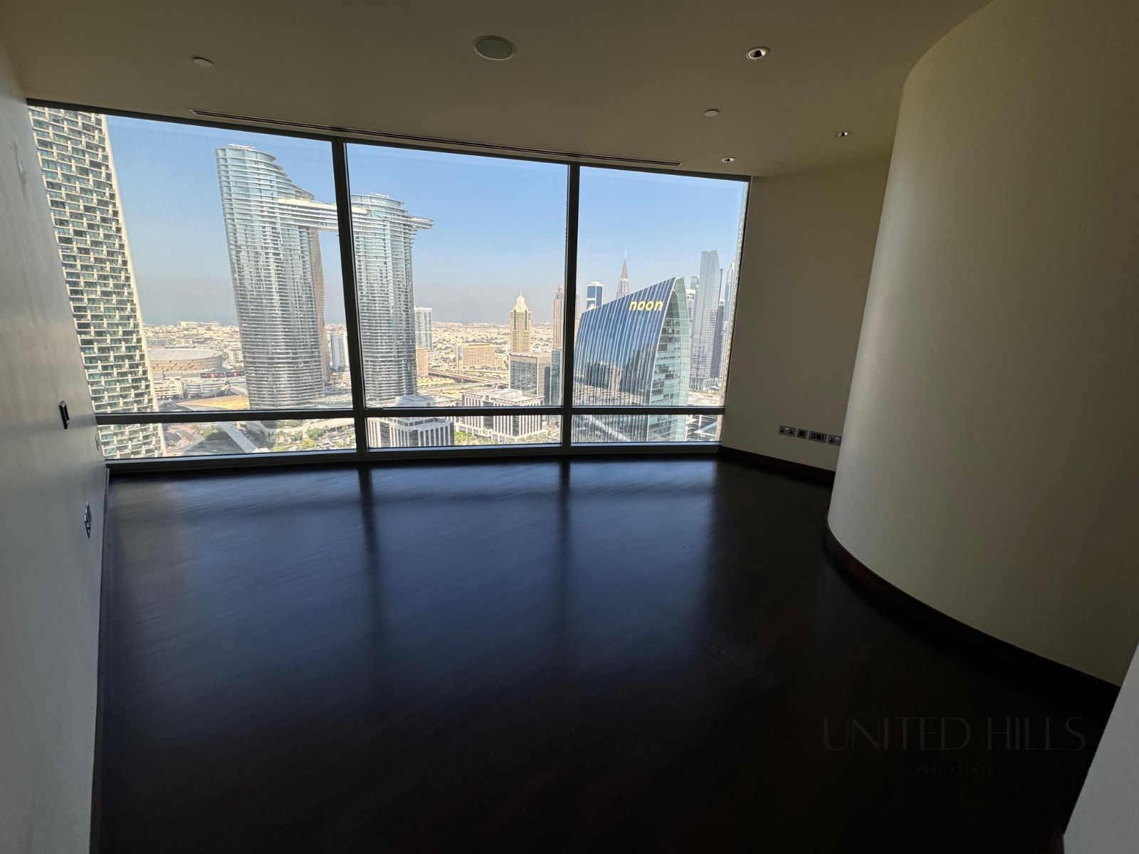 Burj Khalifa | 3BR + Maid | DIFC View
