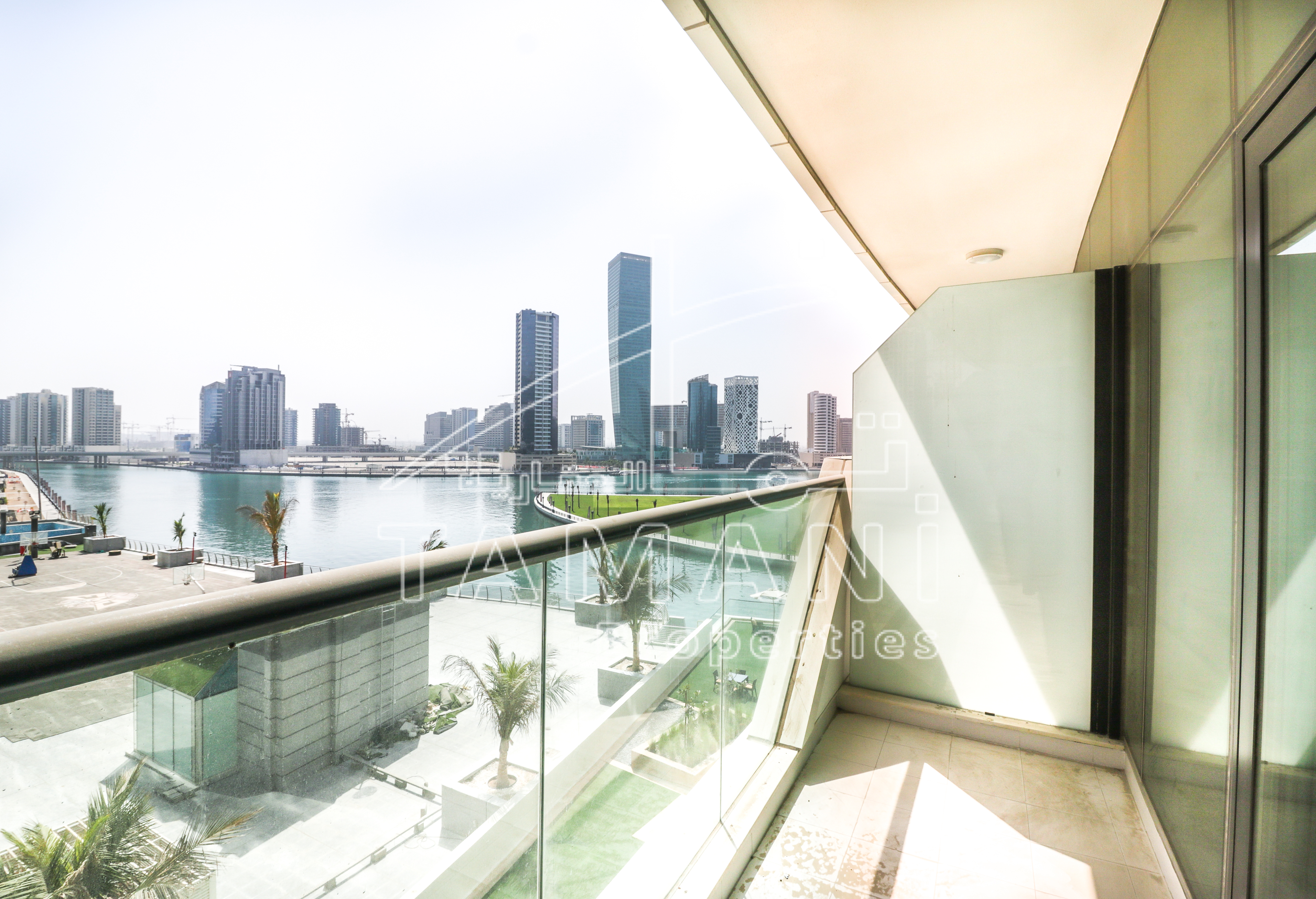Canal-Facing | Furnished |Near metro|Vacant