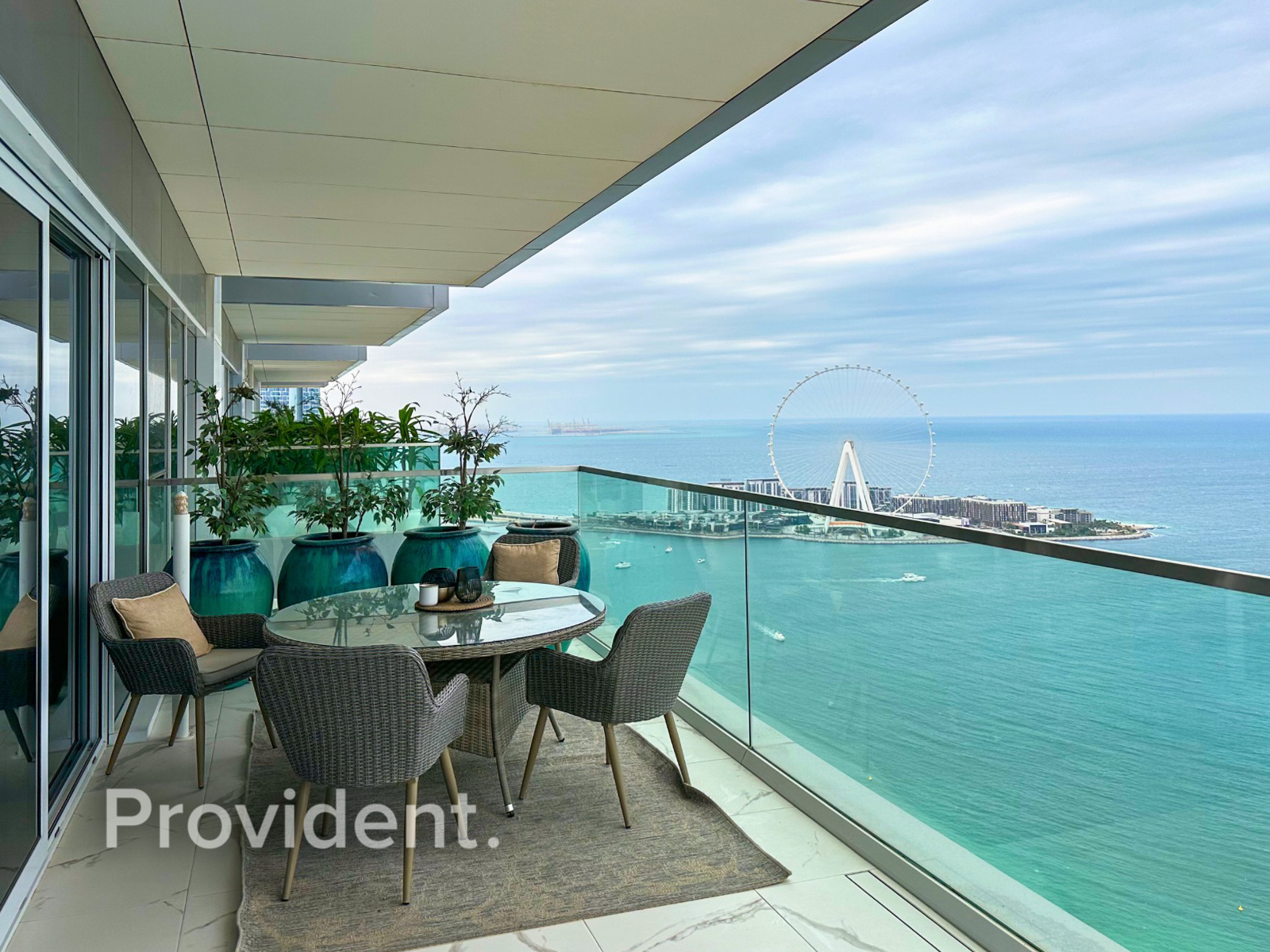 Renovated | Luxurious Furniture | Vacant Soon