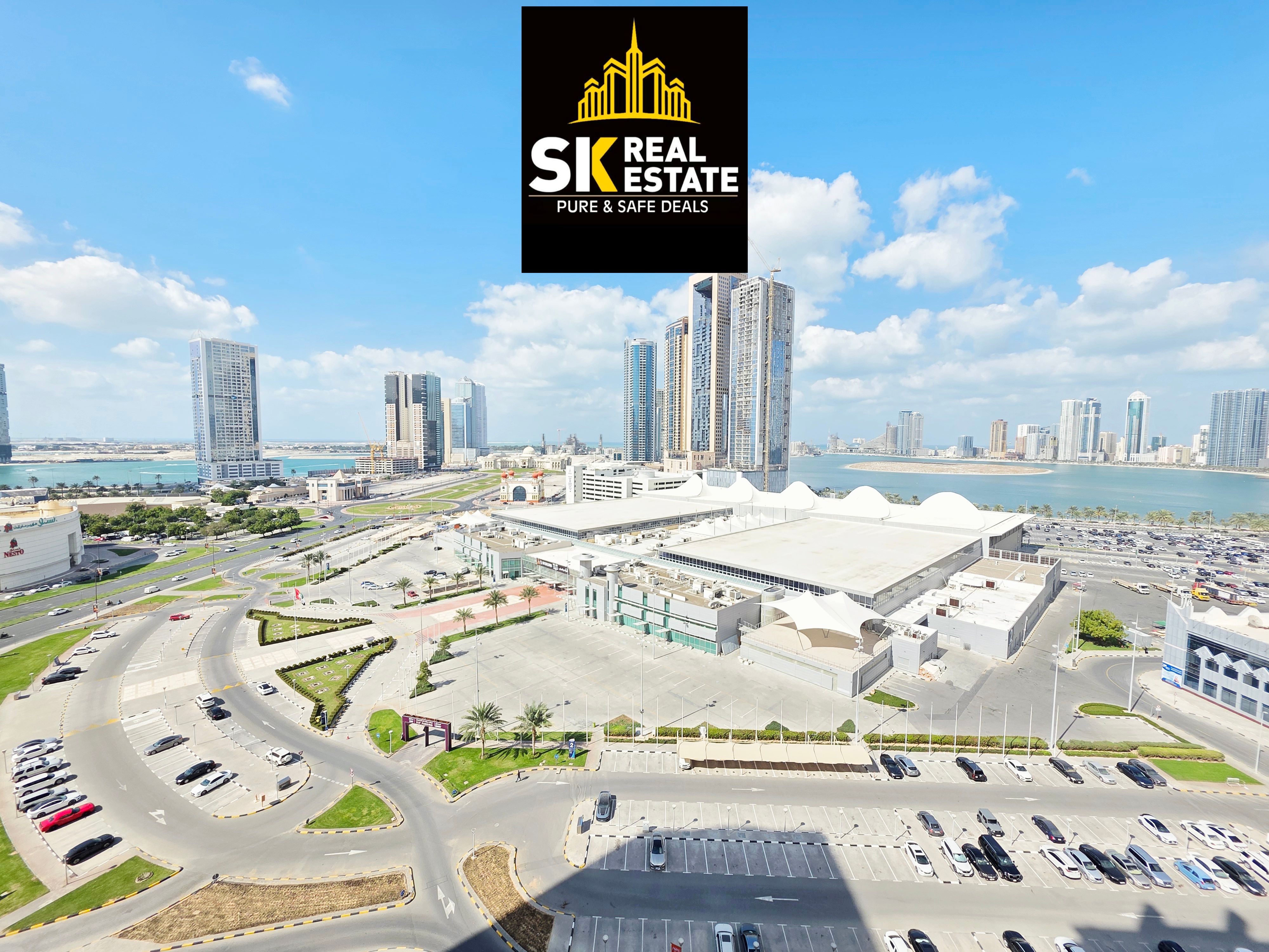 LUXRIOUS 3 BHK / LIKE BRAND NEW / SEA VIEW / PARKING FREE