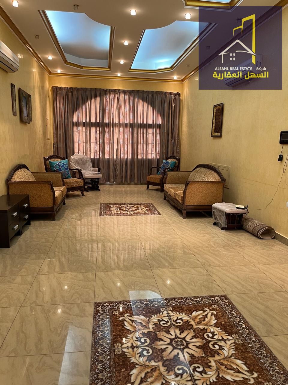 For Sale: Residential Villa in Al Qoz Area, Wasit Suburb, Sharjah Emirate