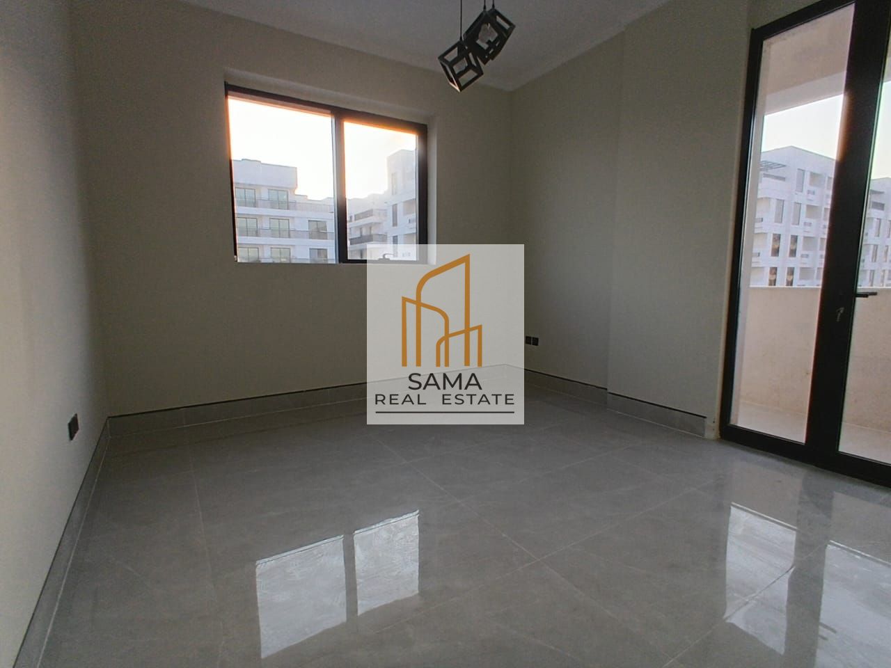 Brand new building 1 BHK with balcony 2 beats r50 k 2 month free