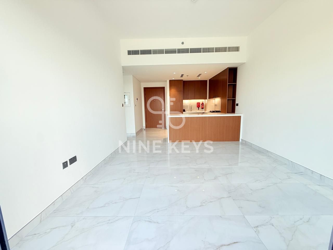 Ready to Move / Spacious Layout / Community View