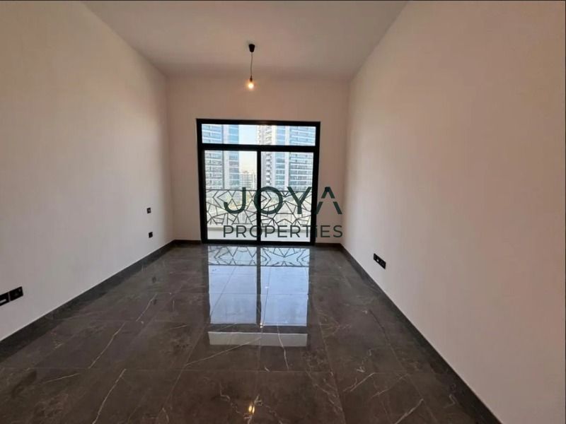 Modern Living - Spacious Studio