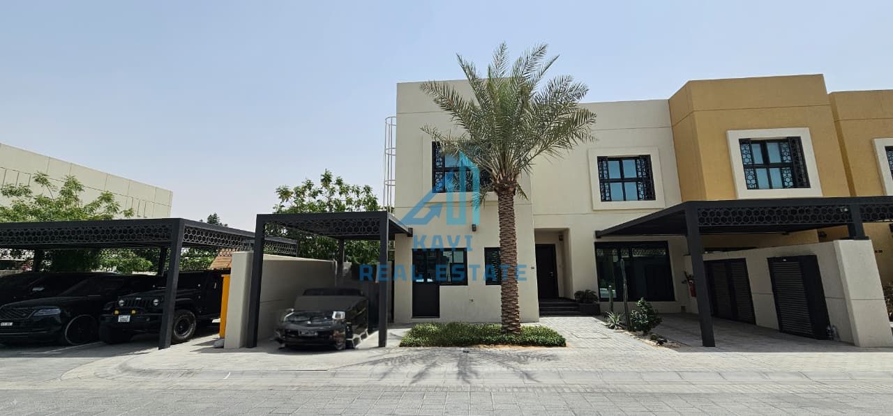 Premium Living | Iconic Views | Large-Scale Layout