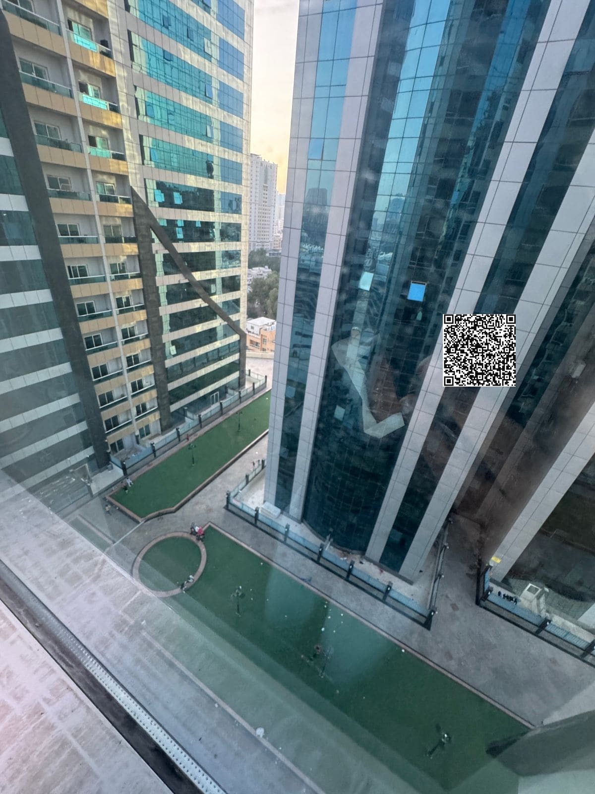 For sale: A distinctive apartment in Orient Towers, a wonderful one-bedroom apartment.