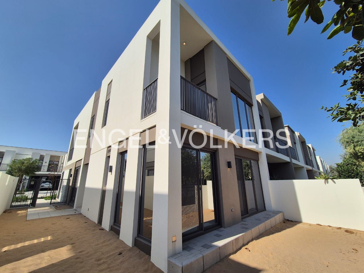 Brand New | Kitchen Appliances | Close to Pool