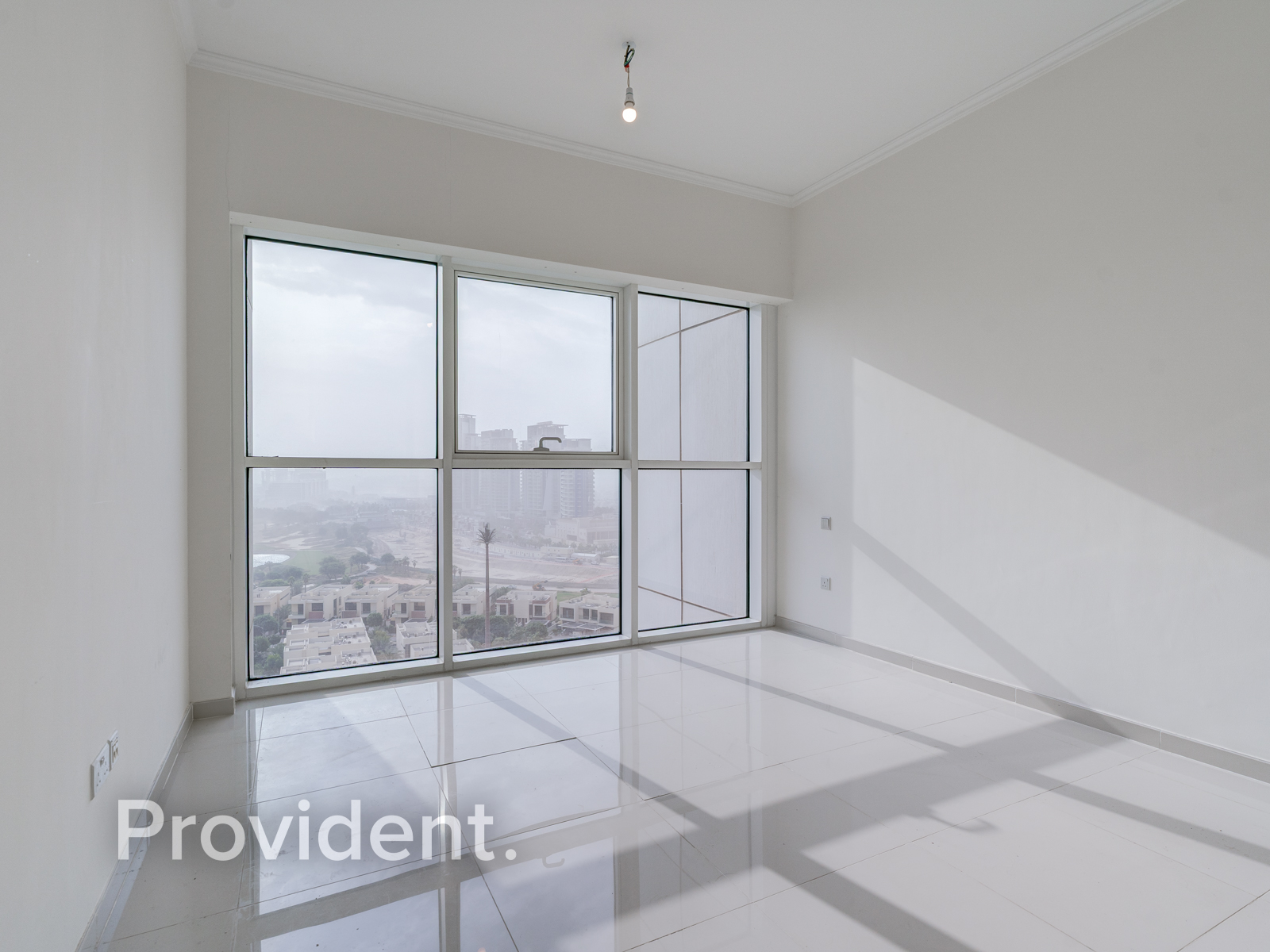 Vacant | Golf View | Semi Furnished
