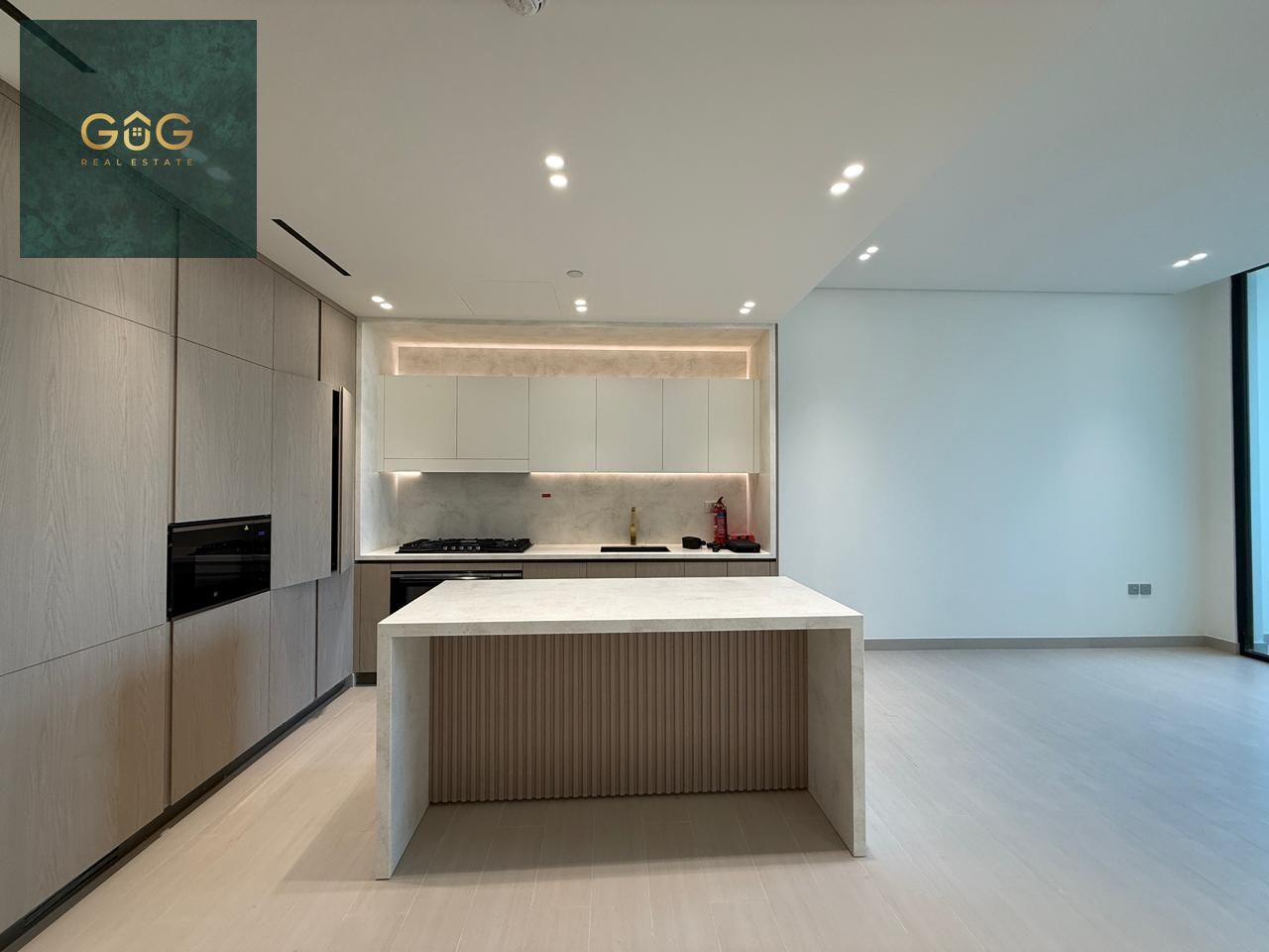 Brand New l Pool View | Smart Home