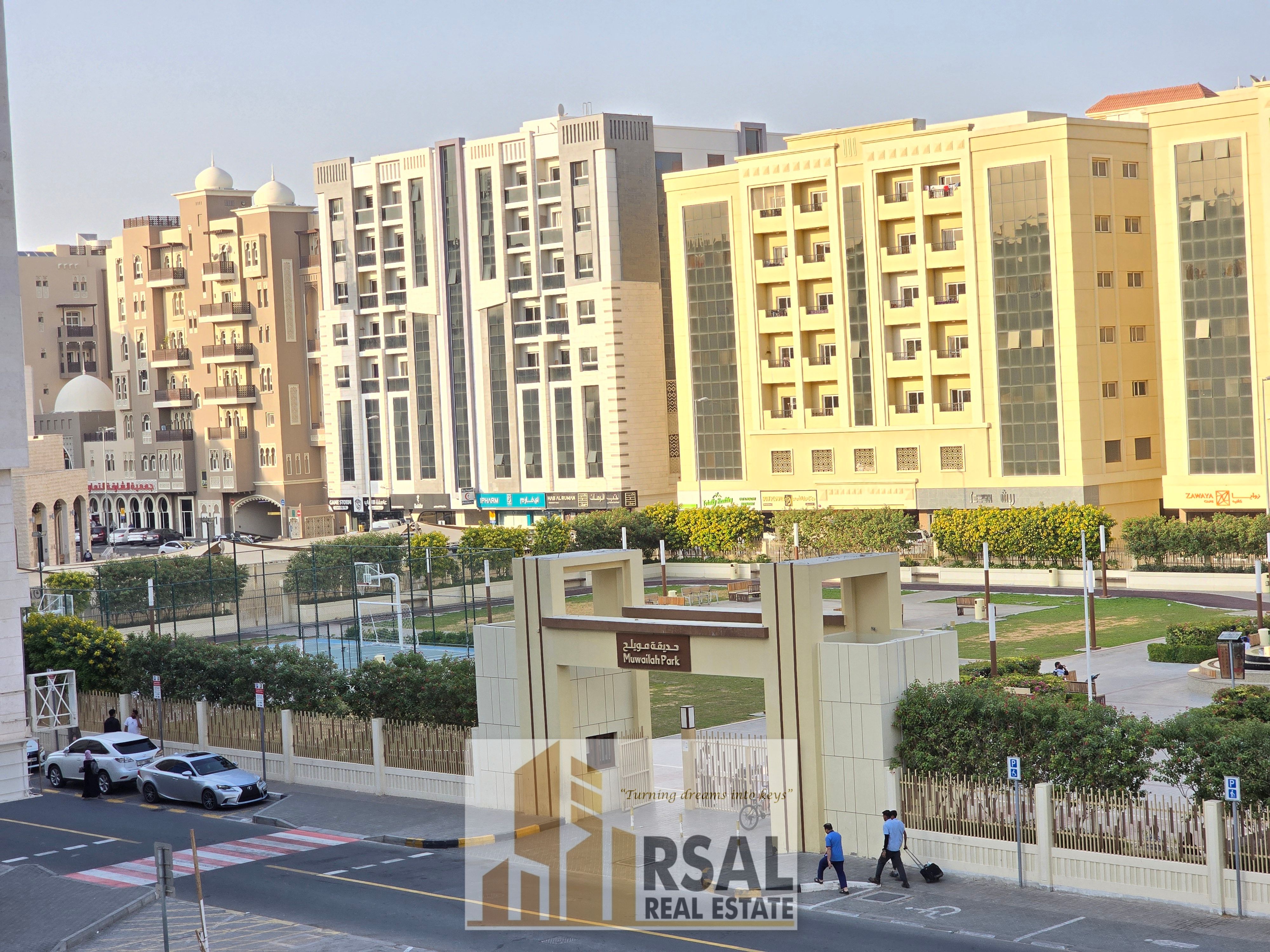 Amazing Deal // 1 Bedroom 12 Cheques Payment // Front off Park ?