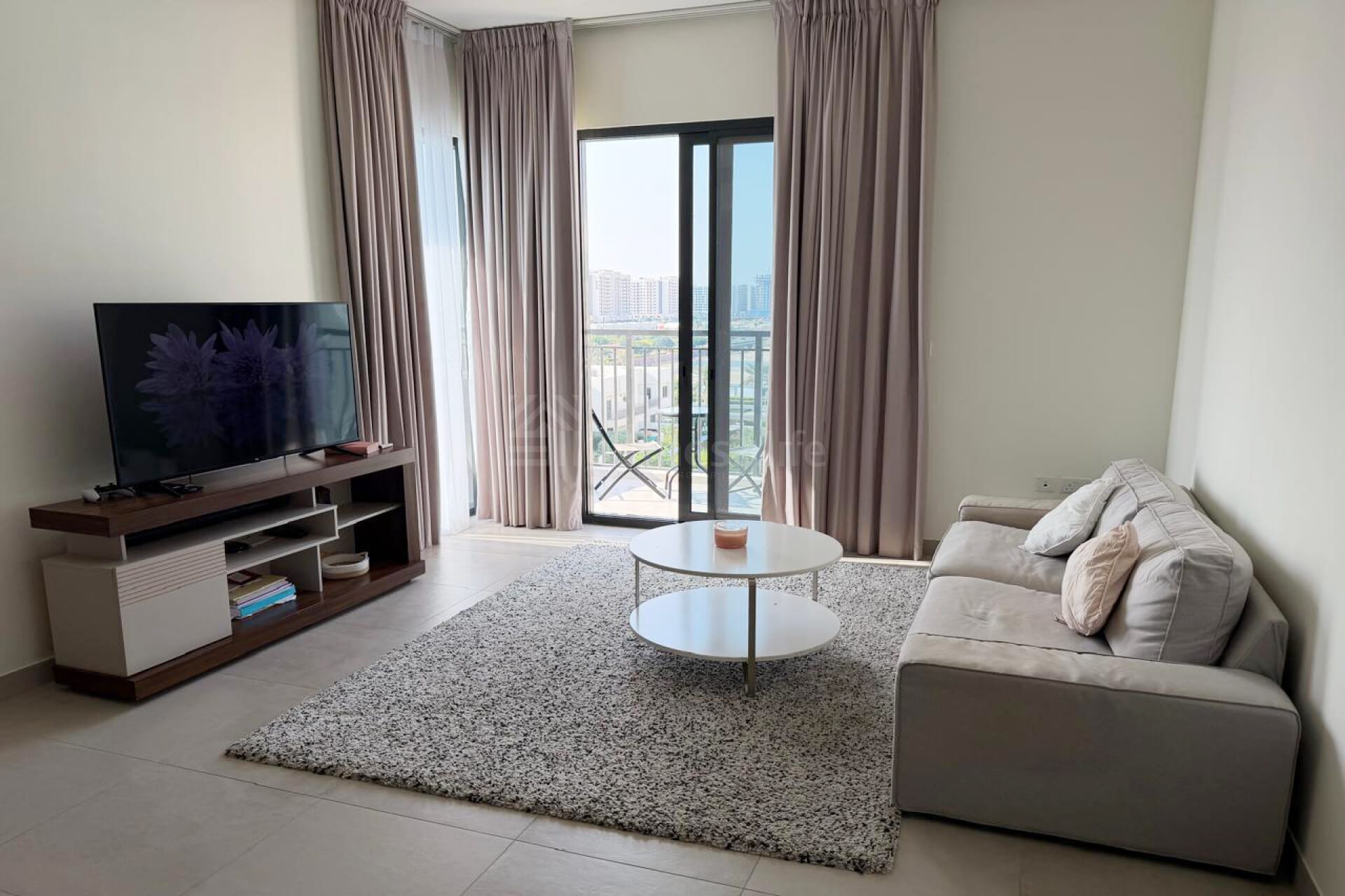 POOL VIEW | HIGH FLOOR | AVAILABLE MID OF FEB
