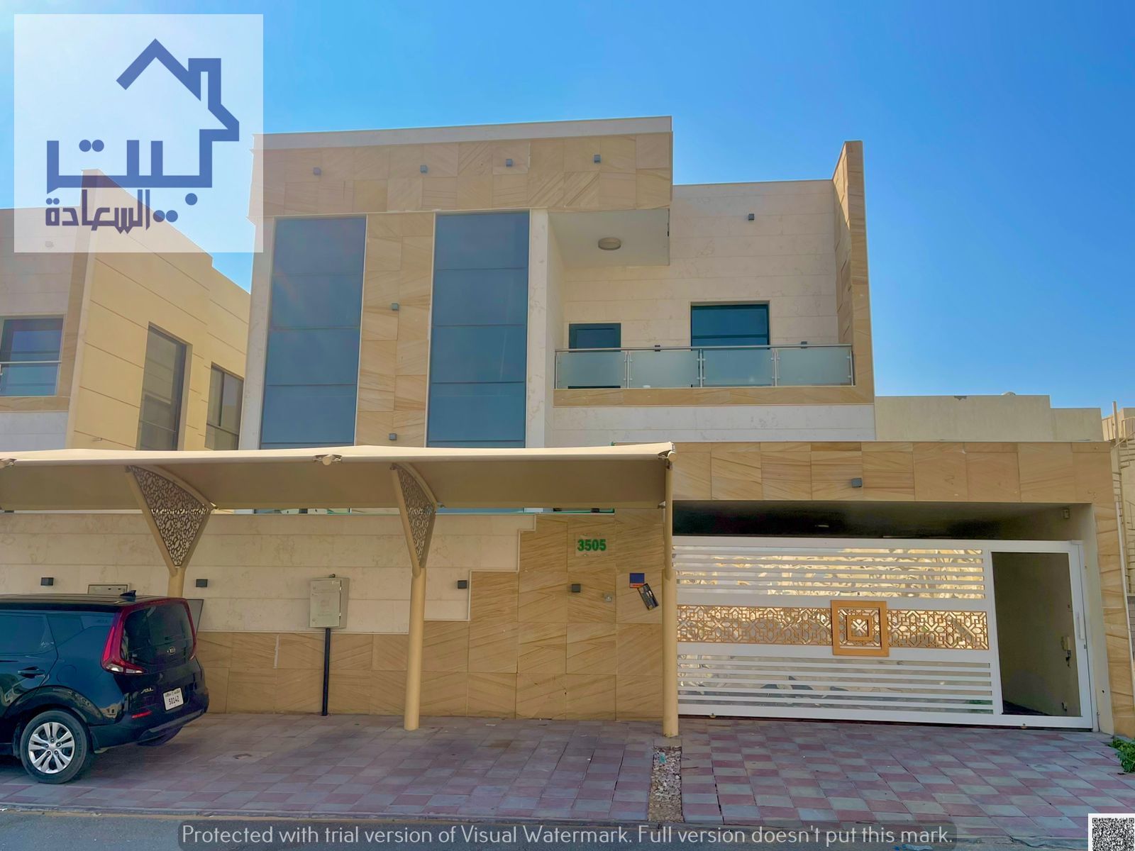 Villa for rent in Al Yasmin area, Ajman, consisting of 5 master bedrooms, a majlis, a living room, and a maid's room. Electricity included. (Emirati)