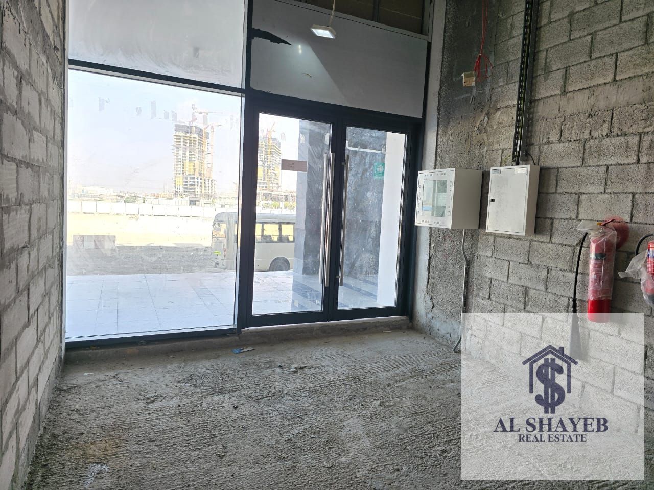 Retail Shop for Rent – Azizi Riviera, Meydan