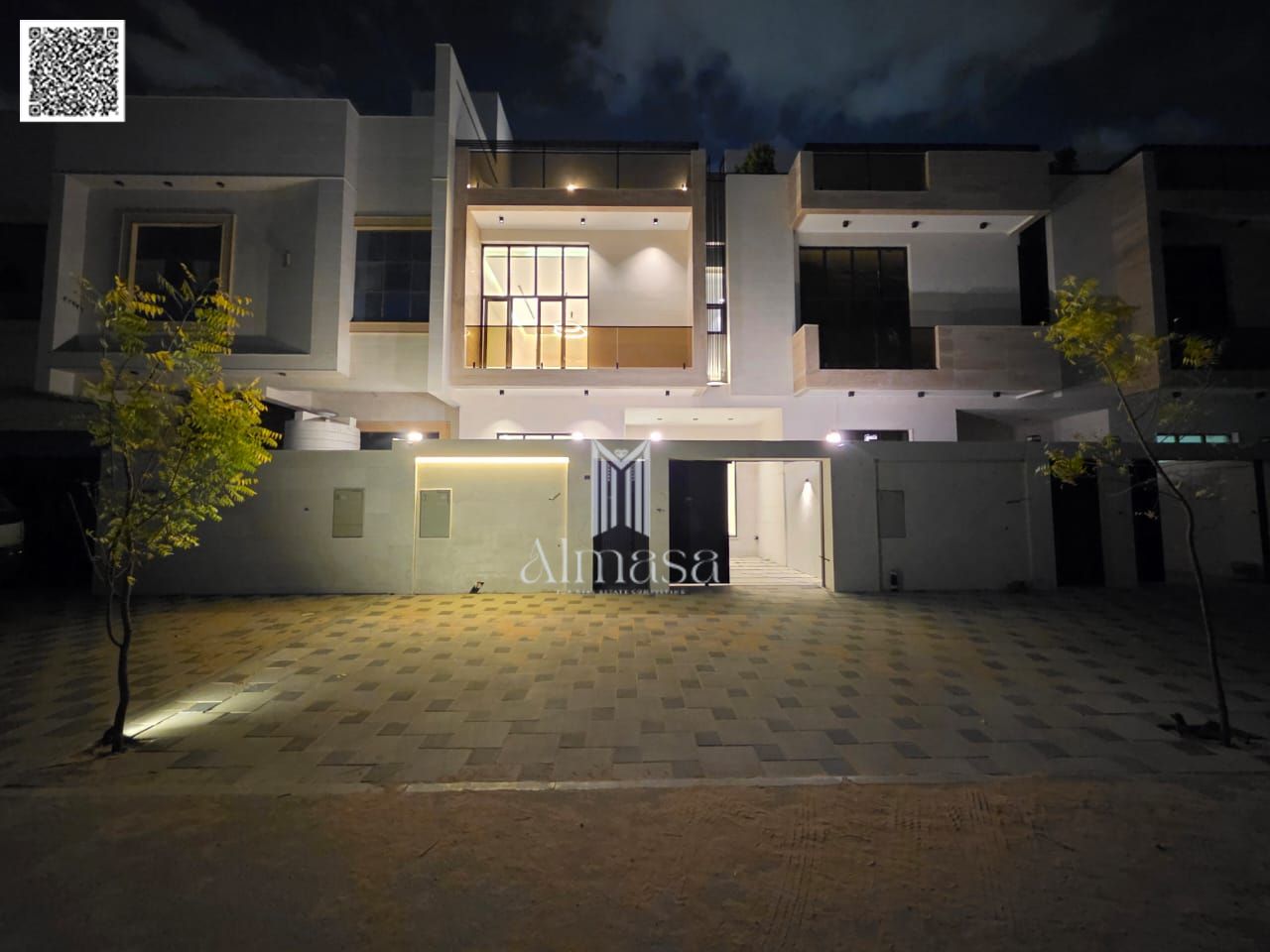 European-style villa with high-end finishing, registration fees included, prime location directly behind Al-Hamidiyah Park