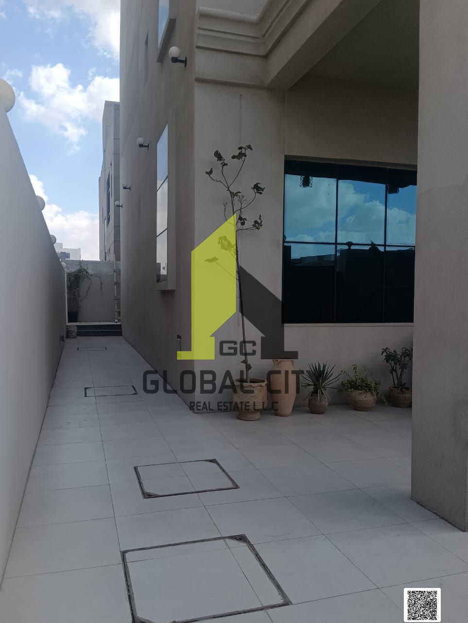 Spacious Family 7-Bedroom Villa with Elevator & Balconies | Prime Location in Emirates City