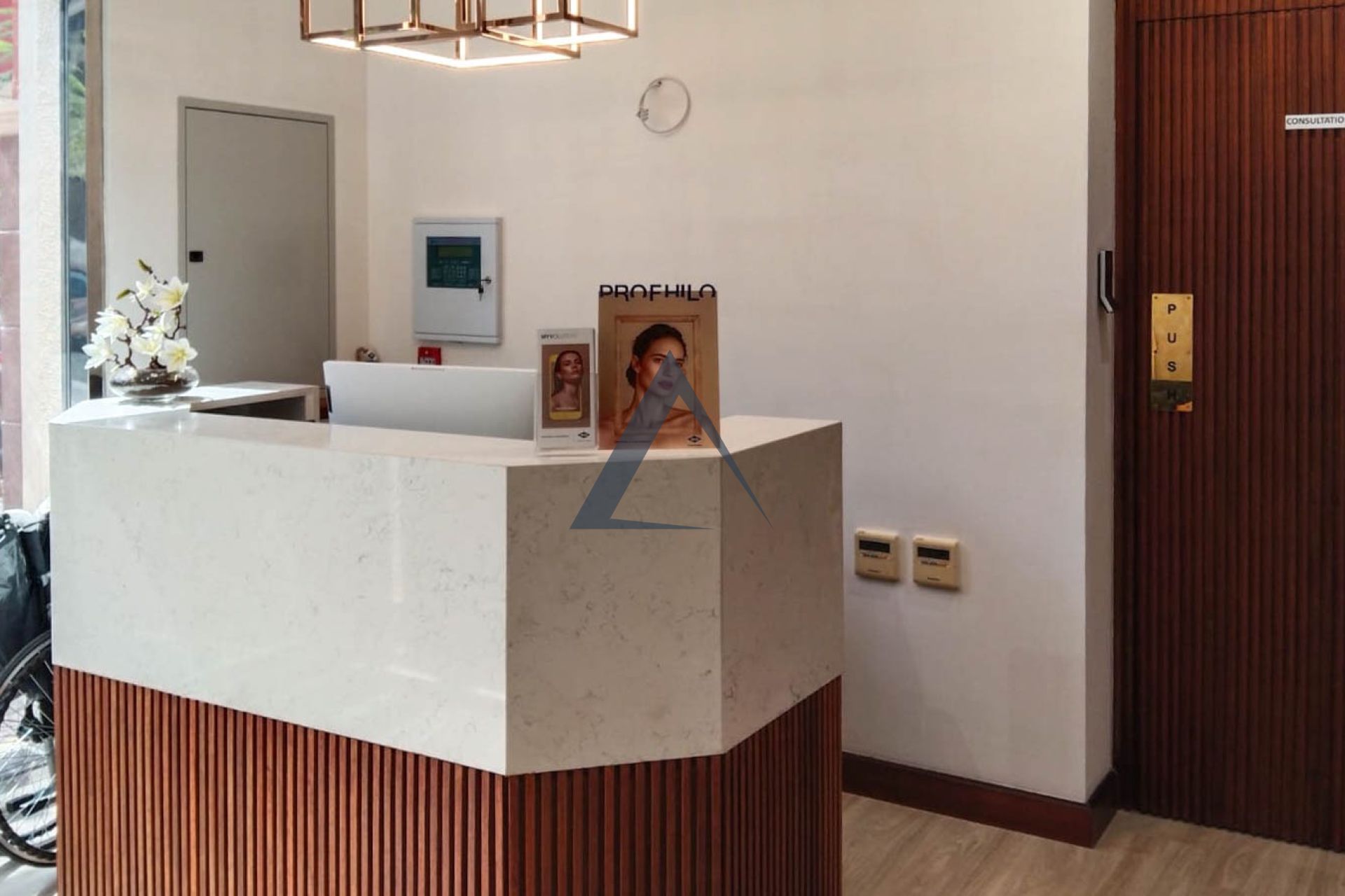 Best Location | Fully Fitted Clinic | 450,000